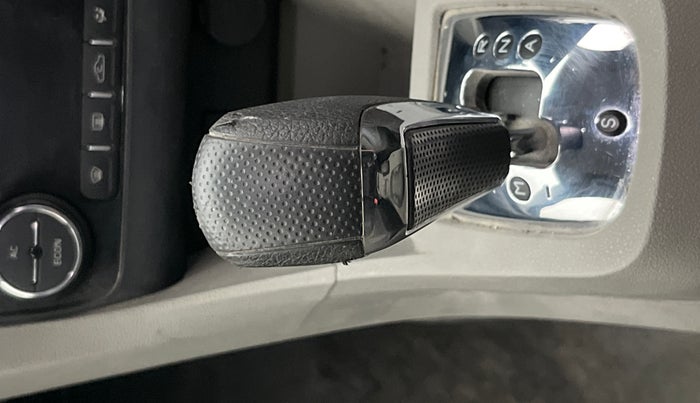 2019 Tata Tiago XZA PLUS PETROL, Petrol, Automatic, 63,758 km, Gear Lever