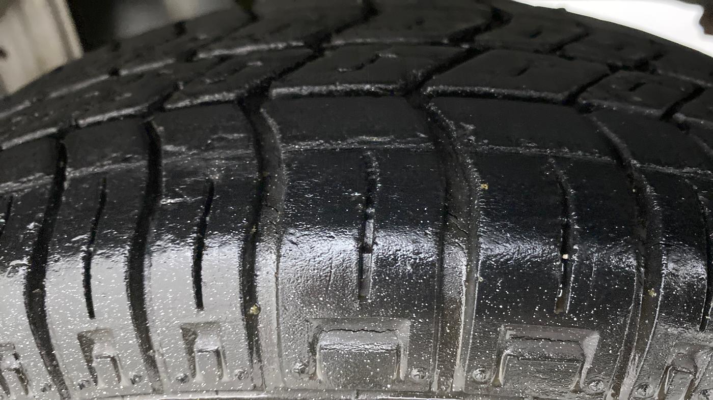 2011 Maruti Alto LXI, Petrol, Manual, 64,958 km, Left Rear Tyre Tread