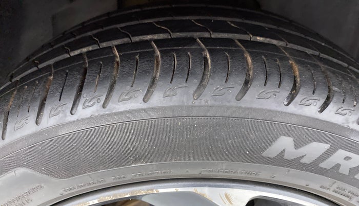 2020 Tata ALTROZ XZ 1.2, Petrol, Manual, 7,754 km, Right Front Tyre Tread