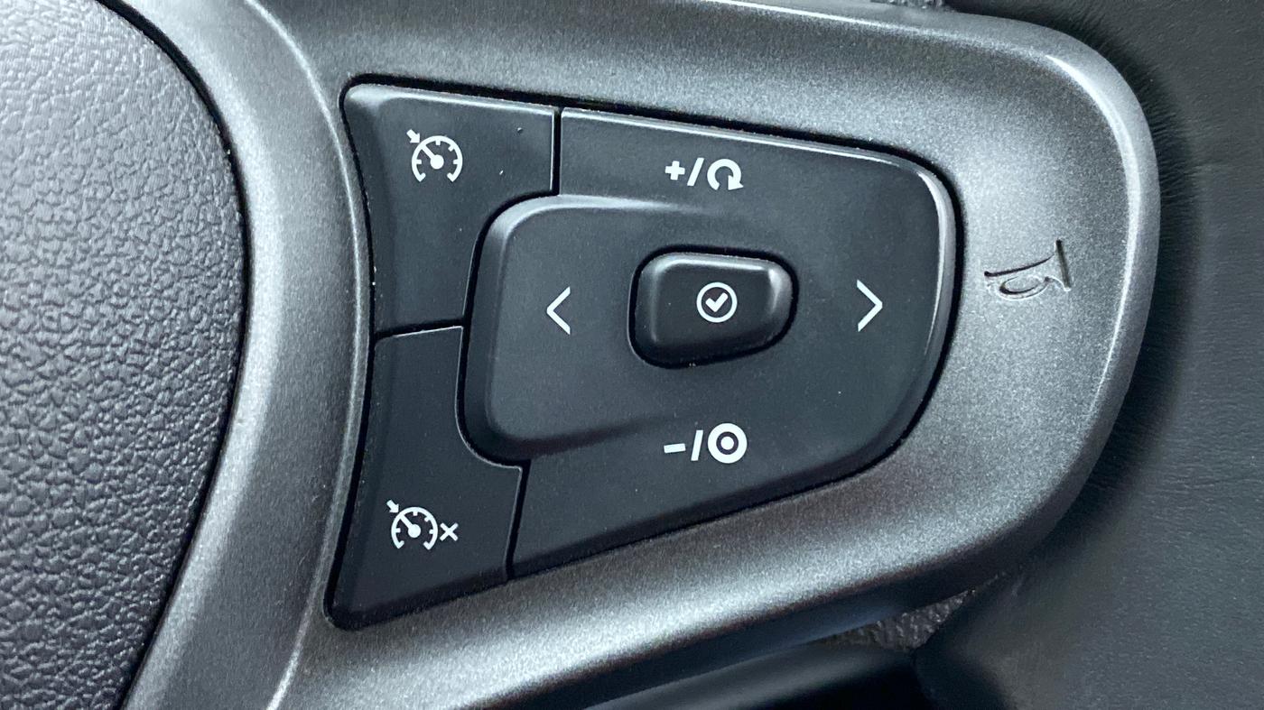 2020 Tata ALTROZ XZ 1.2, Petrol, Manual, 7,754 km, Adaptive Cruise Control