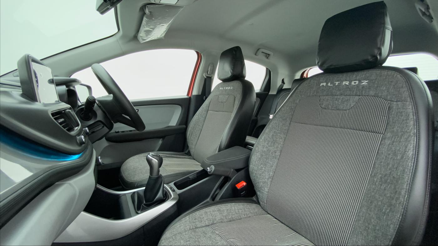 2020 Tata ALTROZ XZ 1.2, Petrol, Manual, 7,754 km, Right Side Front Door Cabin