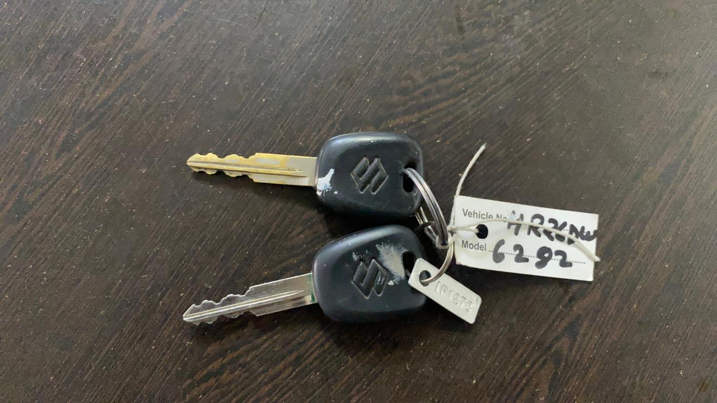 2019 Maruti Alto 800 LXI, Petrol, Manual, 55,100 km, Key Close Up