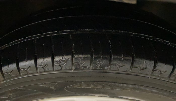 2019 Maruti Alto 800 LXI, Petrol, Manual, 53,227 km, Right Front Tyre Tread