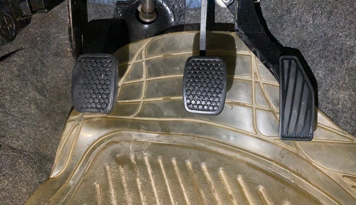 2019 Maruti Alto 800 LXI, Petrol, Manual, 53,227 km, Pedals