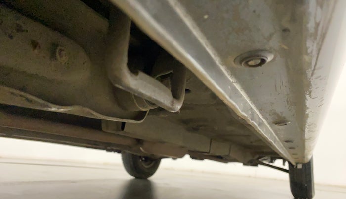 2014 Maruti Wagon R 1.0 LXI CNG, CNG, Manual, 1,06,040 km, Right Side Underbody