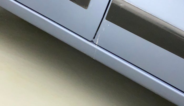 2014 Maruti Wagon R 1.0 LXI CNG, CNG, Manual, 1,06,040 km, Right running board - Slightly dented