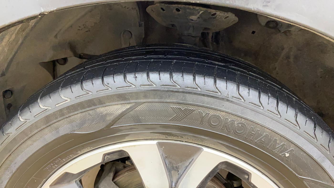 2017 Honda WR-V 1.5L I-DTEC VX MT, Diesel, Manual, 1,50,022 km, Left Front Tyre Tread