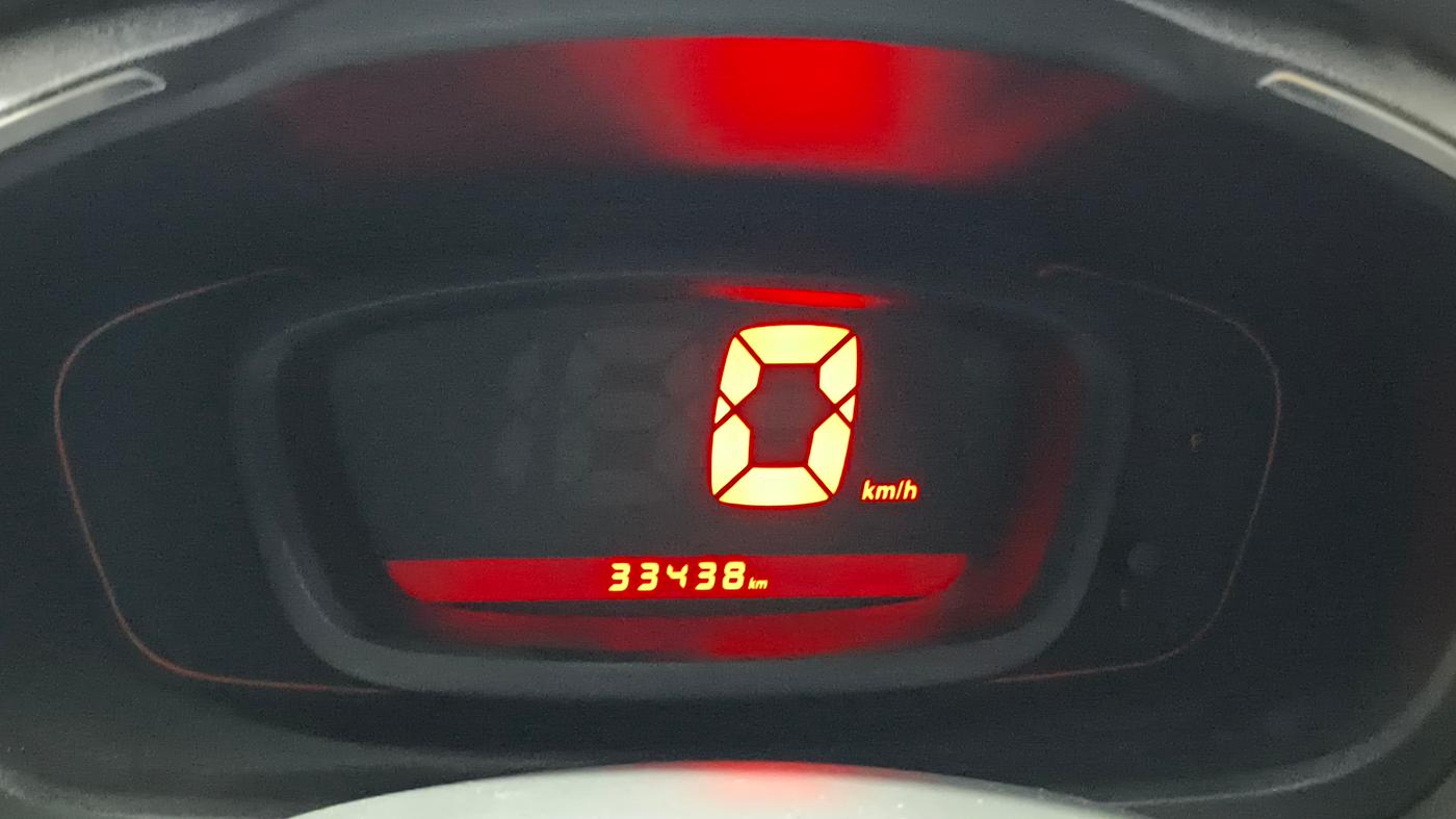 2016 Renault Kwid RXT 0.8, Petrol, Manual, 33,430 km, Odometer Image
