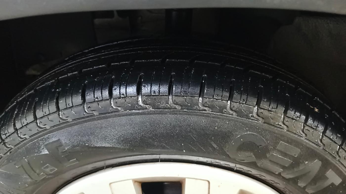 2016 Renault Kwid RXT 0.8, Petrol, Manual, 33,430 km, Left Front Tyre Tread
