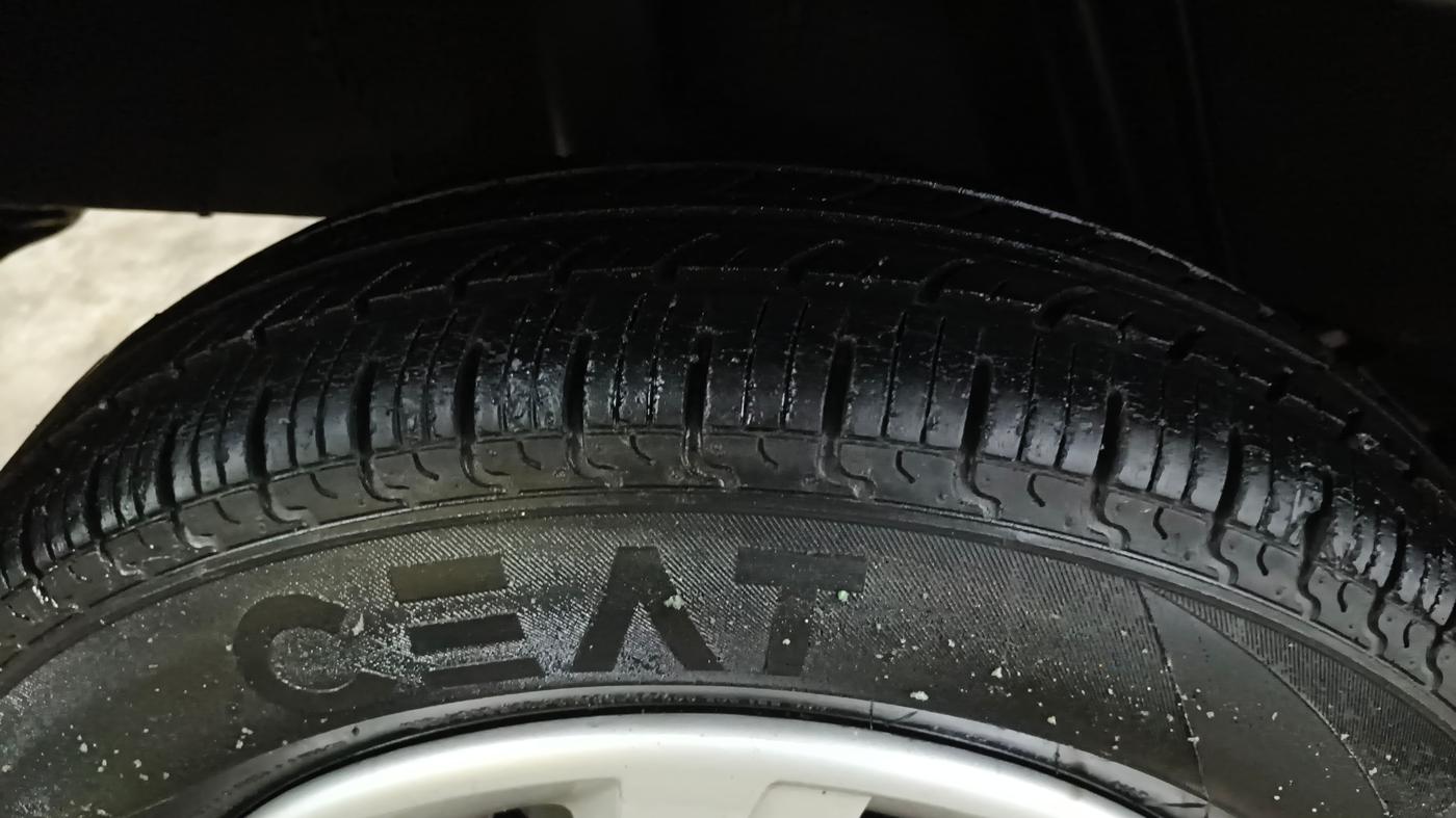 2016 Renault Kwid RXT 0.8, Petrol, Manual, 33,430 km, Right Rear Tyre Tread