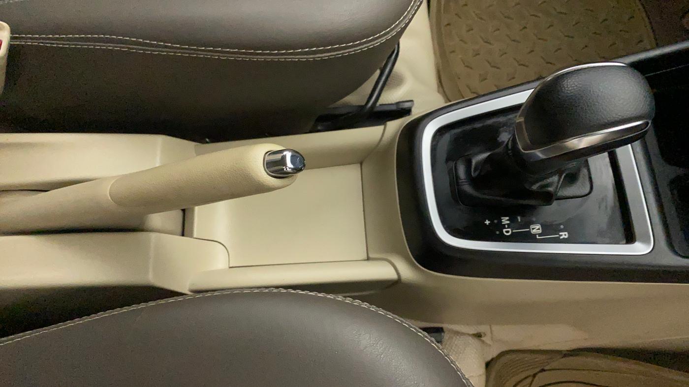 2018 Maruti Dzire ZDI PLUS AMT, Diesel, Automatic, 60,791 km, Gear Lever