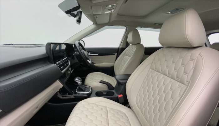 2020 KIA SELTOS HTX+ AT 1.5 DIESEL, Diesel, Automatic, 59,609 km, Right Side Front Door Cabin