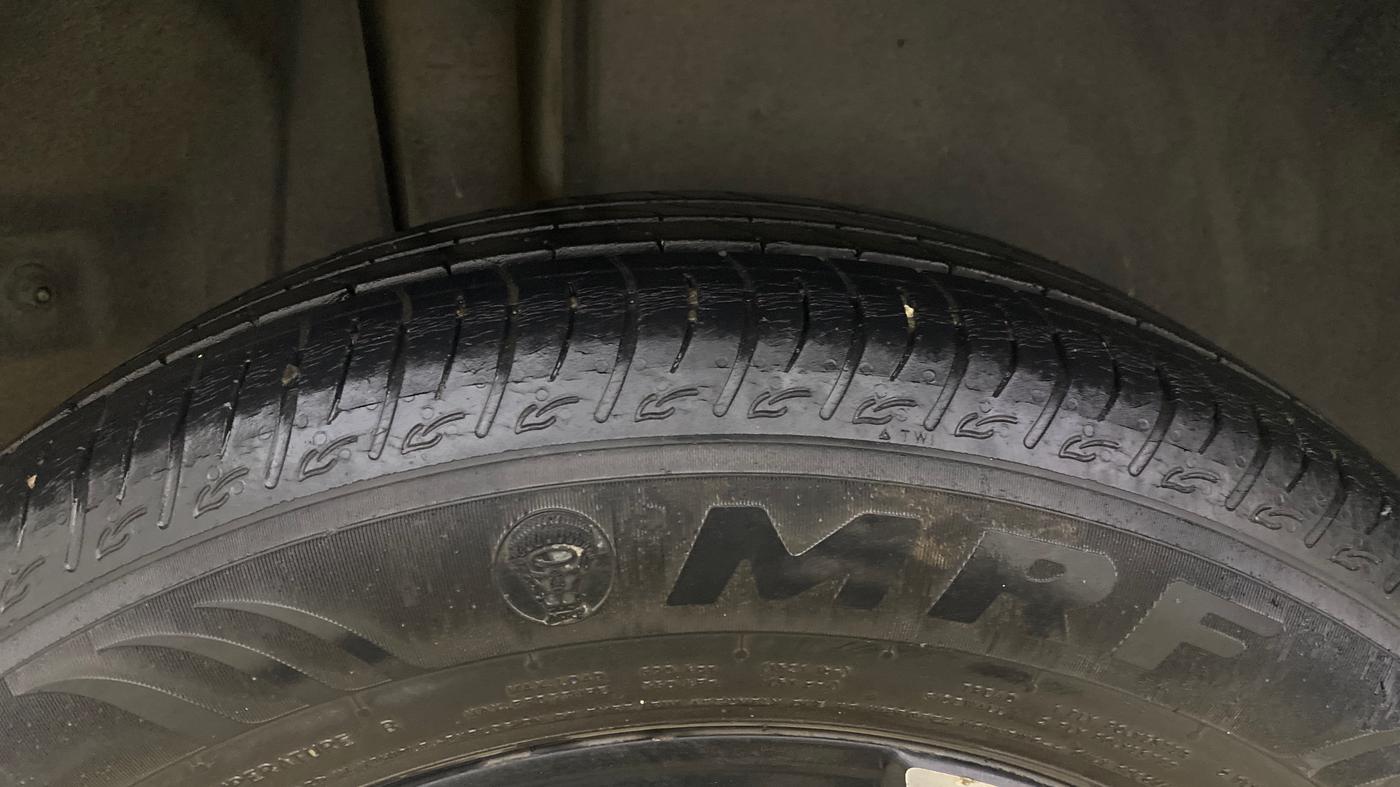 2022 Maruti BREZZA ZXI + SMART HYBRID, Petrol, Manual, 21,484 km, Right Rear Tyre Tread