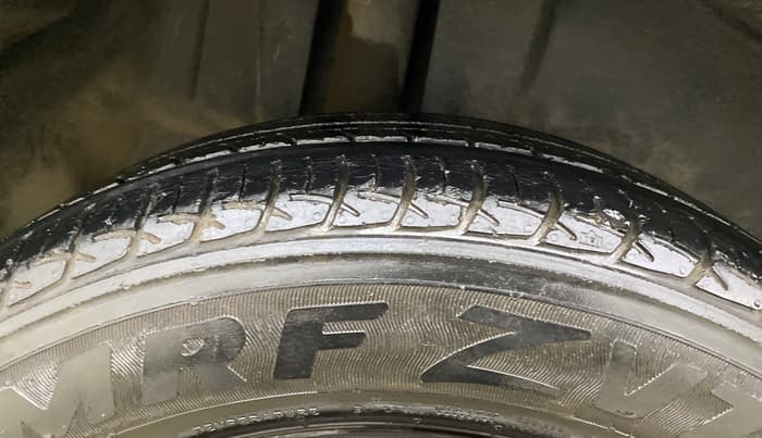 2017 Maruti Ertiga VDI SHVS, Diesel, Manual, 71,620 km, Right Rear Tyre Tread