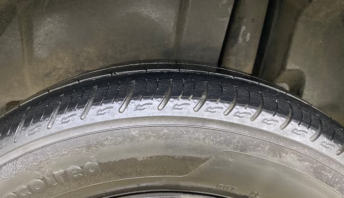 2017 Maruti Ertiga VDI SHVS, Diesel, Manual, 71,620 km, Left Rear Tyre Tread
