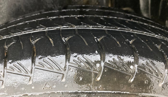 2023 Maruti Grand Vitara ALPHA PLUS HYBRID ECVT, Hybrid, Automatic, 90,677 km, Left Rear Tyre Tread