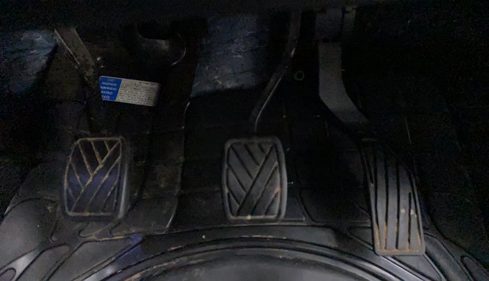 2020 Maruti S Cross ALPHA 1.5, Petrol, Manual, 29,648 km, Pedals