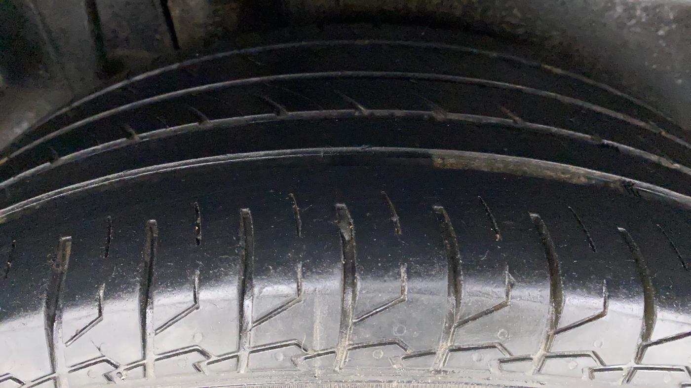 2020 Maruti S Cross ALPHA 1.5, Petrol, Manual, 29,648 km, Right Rear Tyre Tread