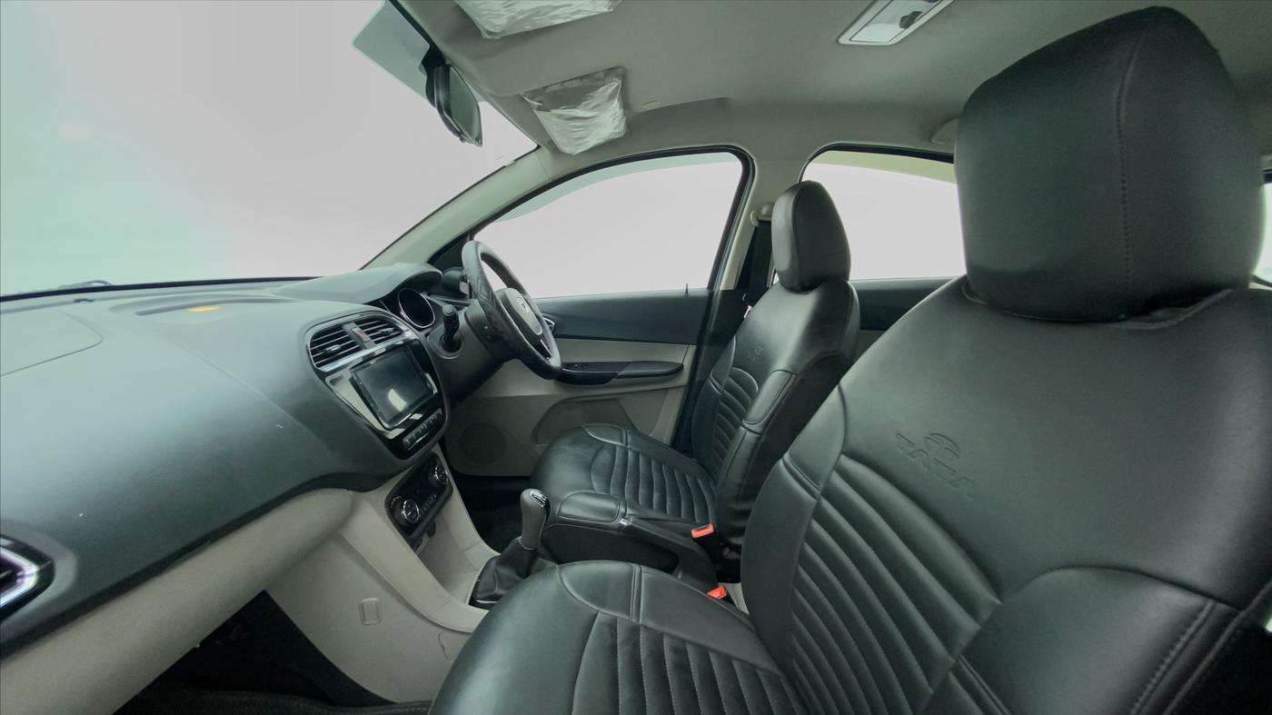 2019 Tata Tiago XZ+ 1.2 Revotron, Petrol, Manual, 40,382 km, Right Side Front Door Cabin