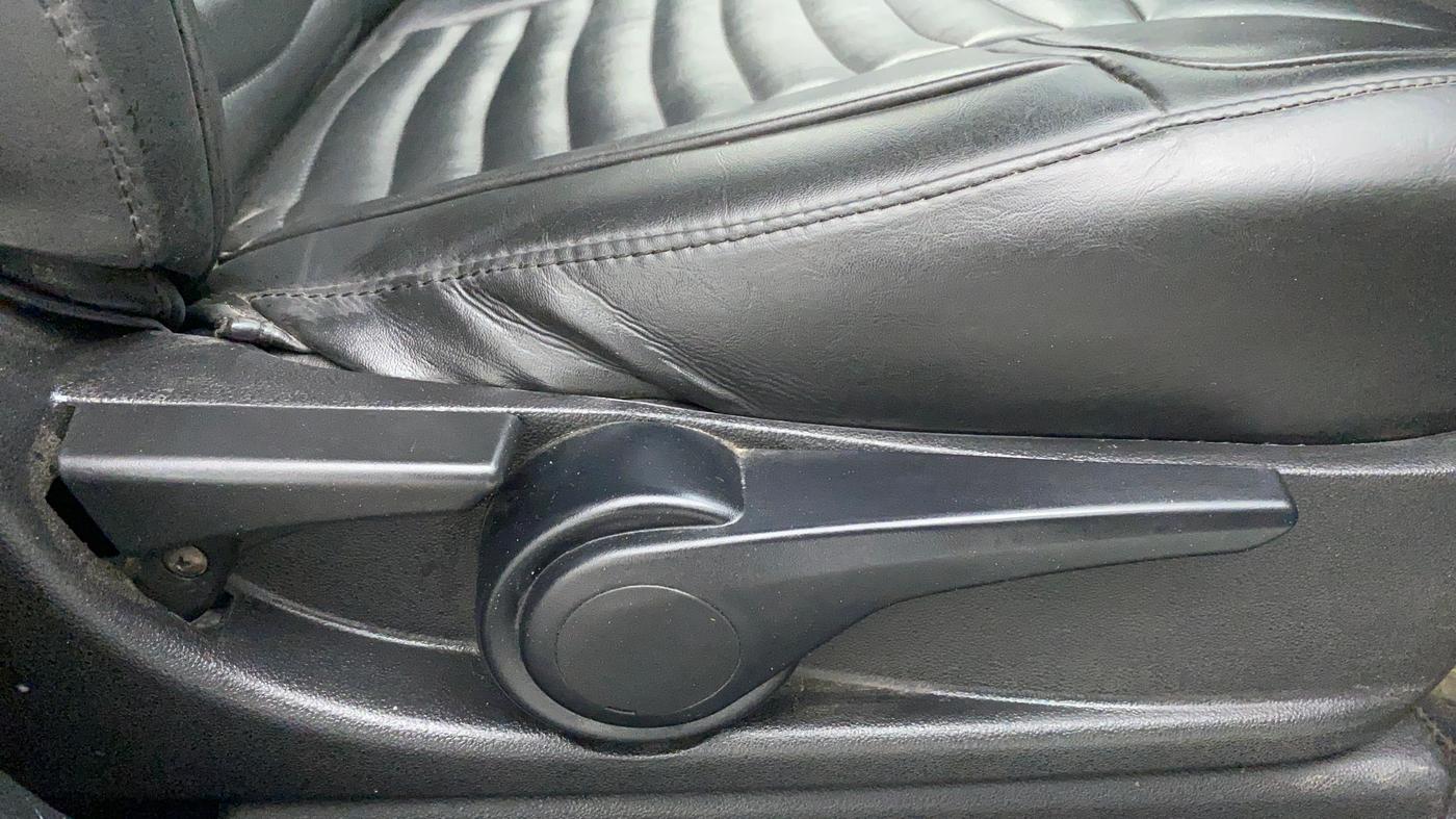 2019 Tata Tiago XZ+ 1.2 Revotron, Petrol, Manual, 40,382 km, Driver Side Adjustment Panel