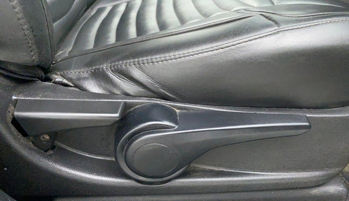 2019 Tata Tiago XZ+ 1.2 Revotron, Petrol, Manual, 40,382 km, Driver Side Adjustment Panel