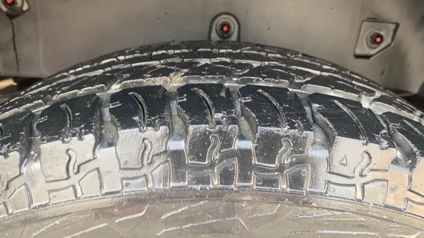 2020 Mahindra Thar LX D AT 4WD HT, Diesel, Automatic, 31,145 km, Right Rear Tyre Tread