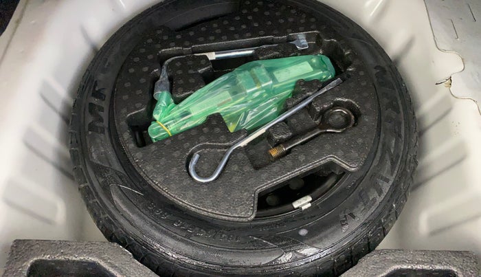 2018 Maruti Ciaz ALPHA 1.4 PETROL, Petrol, Manual, 70,265 km, Spare Tyre