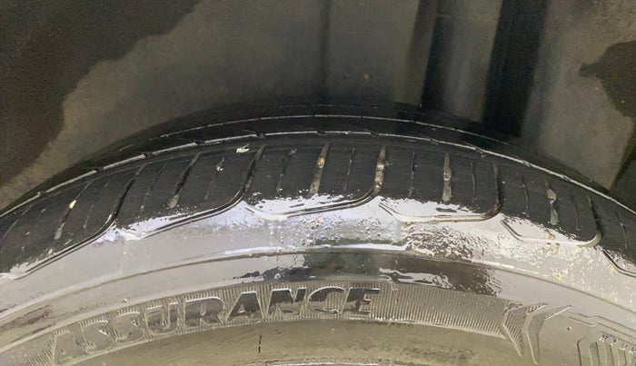 2018 Maruti Ciaz ALPHA 1.4 PETROL, Petrol, Manual, 70,265 km, Left Rear Tyre Tread