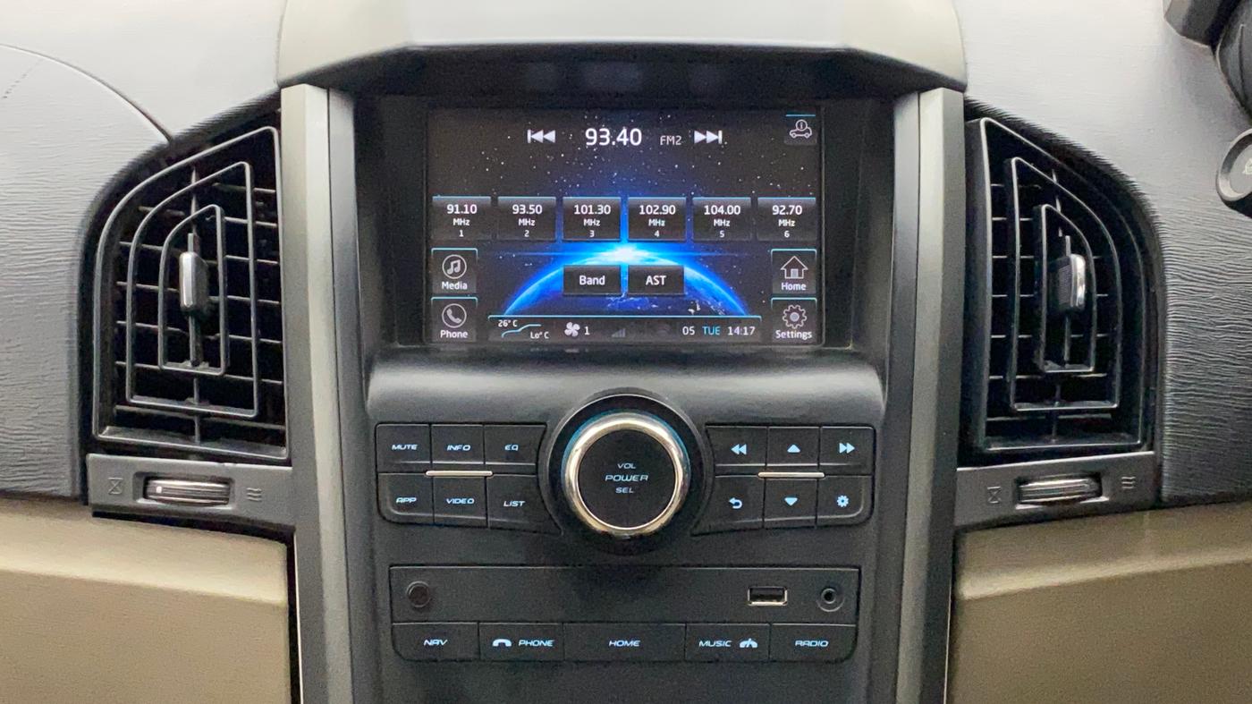 2016 Mahindra XUV500 W6 AT, Diesel, Automatic, 65,569 km, Infotainment System