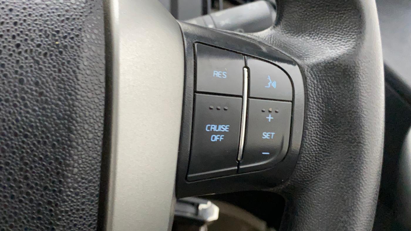 2016 Mahindra XUV500 W6 AT, Diesel, Automatic, 65,569 km, Adaptive Cruise Control