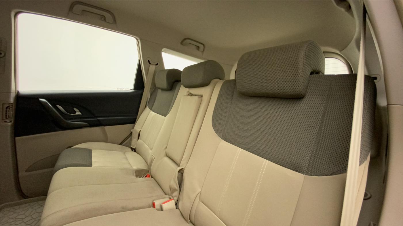 2016 Mahindra XUV500 W6 AT, Diesel, Automatic, 65,569 km, Right Side Rear Door Cabin