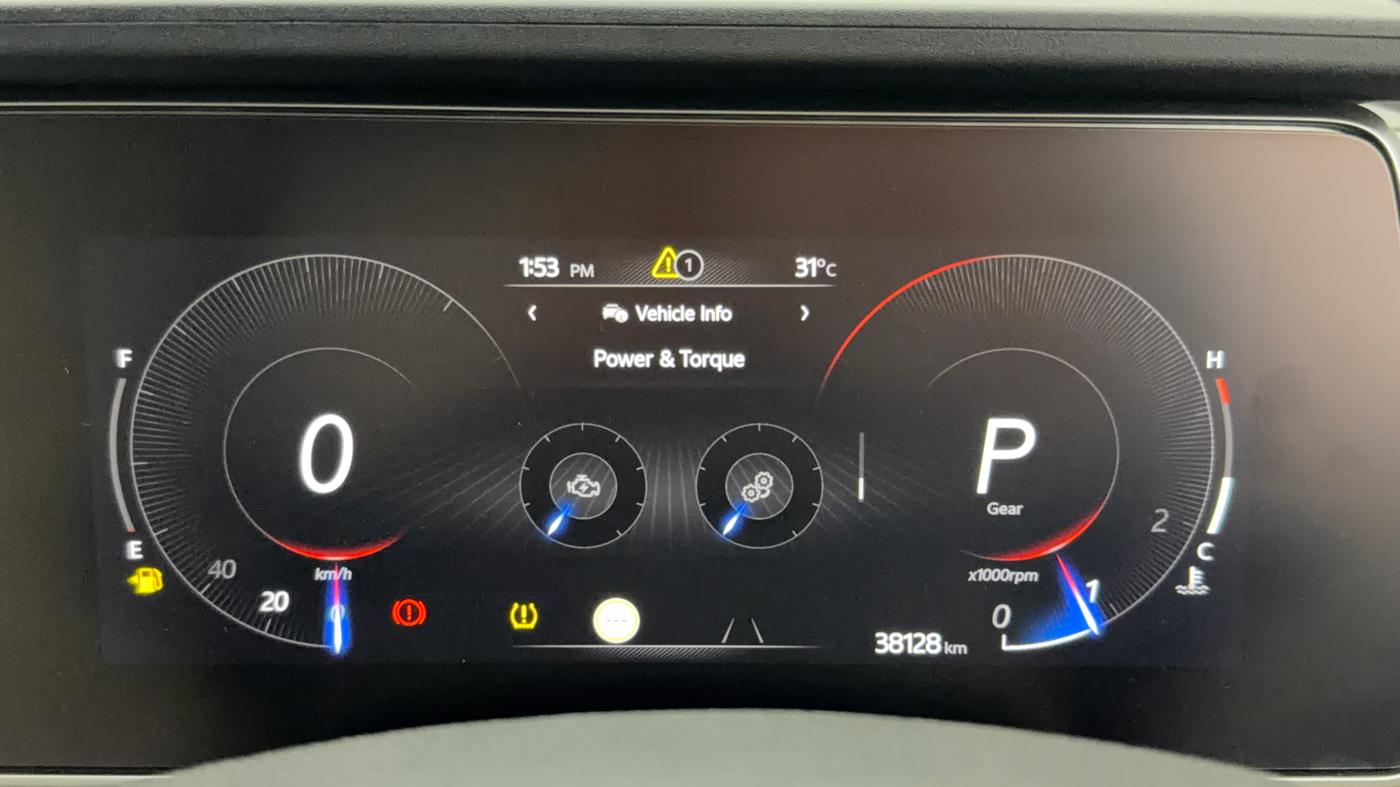 2021 Mahindra XUV700 AX 7 LUXURY P AT 7 STR, Petrol, Automatic, 38,127 km, Odometer Image