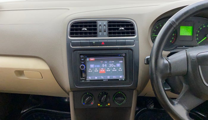 2013 Skoda Rapid AMBITION 1.6 TDI CR MT PLUS, Diesel, Manual, 1,13,554 km, Air Conditioner