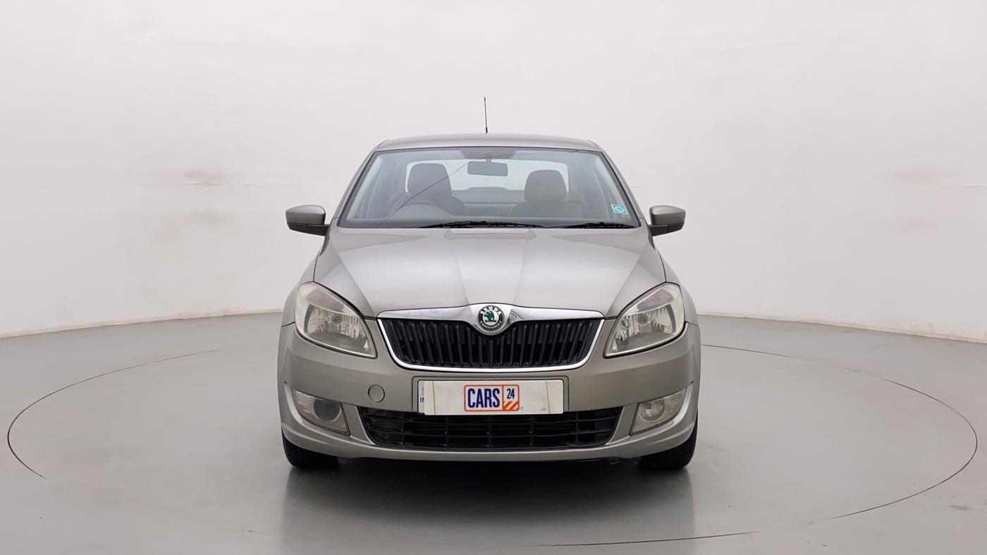2013 Skoda Rapid AMBITION 1.6 TDI CR MT PLUS, Diesel, Manual, 1,13,554 km, Front