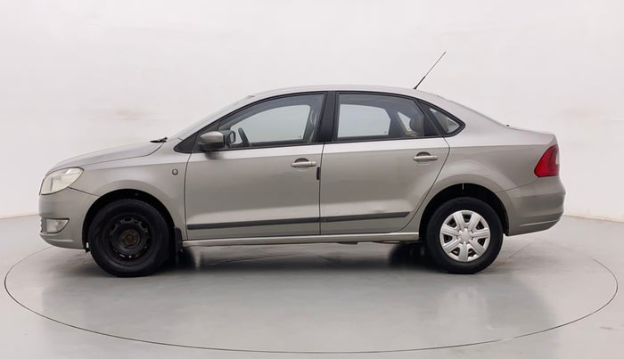 2013 Skoda Rapid AMBITION 1.6 TDI CR MT PLUS, Diesel, Manual, 1,13,554 km, Left Side