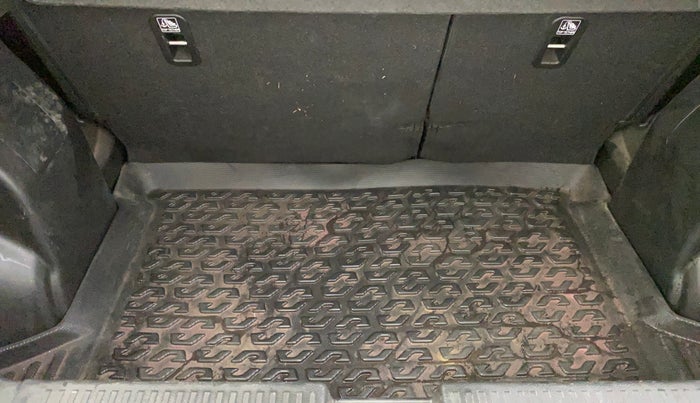 2024 Toyota Urban Cruiser Taisor V 1.0 Petrol AT, Petrol, Automatic, 10,865 km, Boot Inside