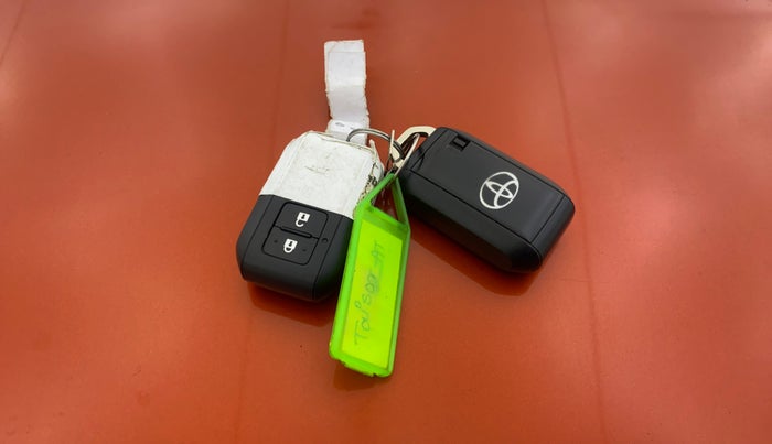 2024 Toyota Urban Cruiser Taisor V 1.0 Petrol AT, Petrol, Automatic, 10,865 km, Key Close Up