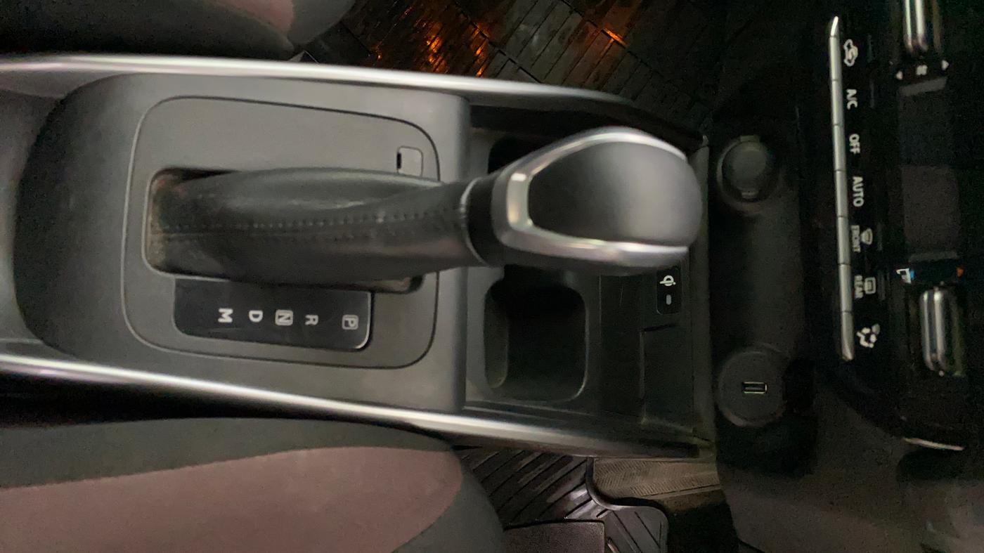 2024 Toyota Urban Cruiser Taisor V 1.0 Petrol AT, Petrol, Automatic, 10,865 km, Gear Lever