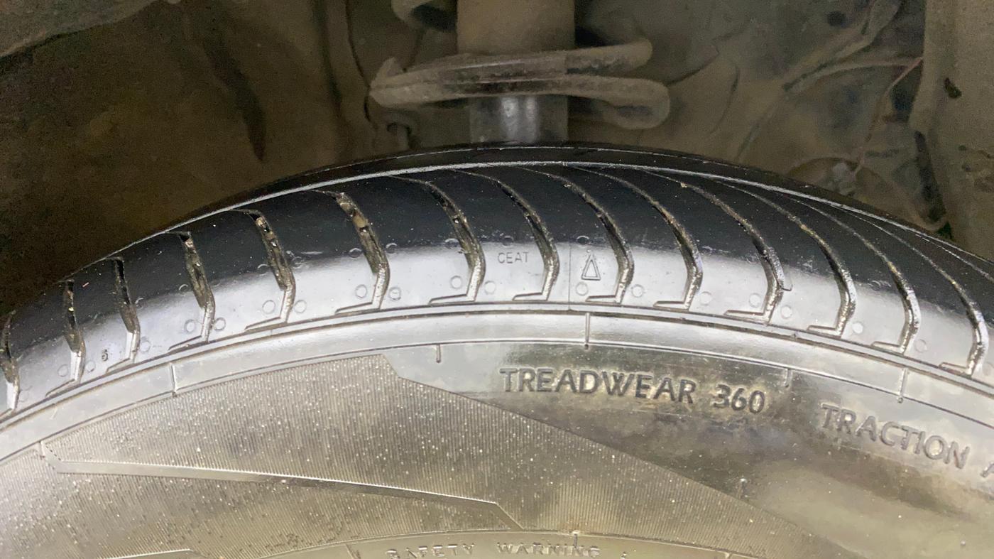 2018 Toyota YARIS V CVT, Petrol, Automatic, 62,645 km, Right Front Tyre Tread