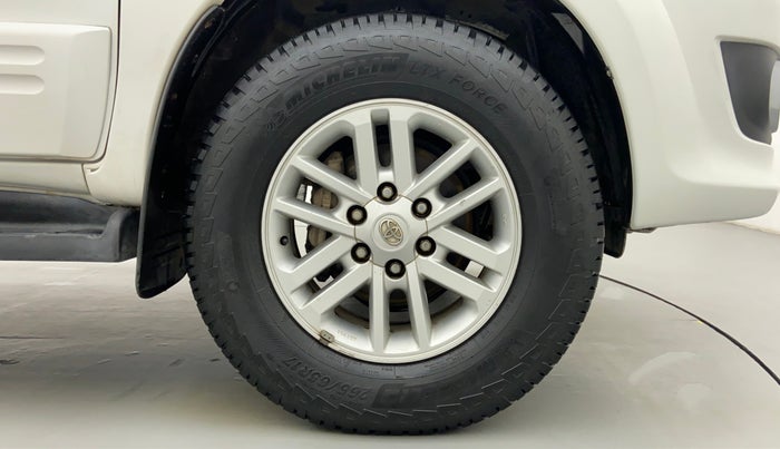 2013 Toyota Fortuner 3.0 MT 4X2, Diesel, Manual, 1,00,509 km, Right Front Wheel