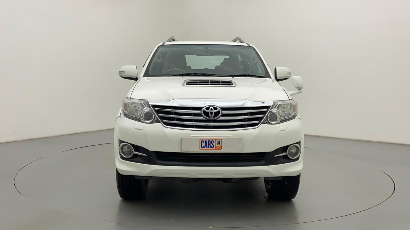 2013 Toyota Fortuner 3.0 MT 4X2, Diesel, Manual, 1,00,509 km, Front