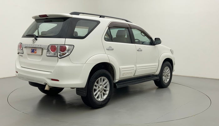 2013 Toyota Fortuner 3.0 MT 4X2, Diesel, Manual, 1,00,509 km, Right Back Diagonal