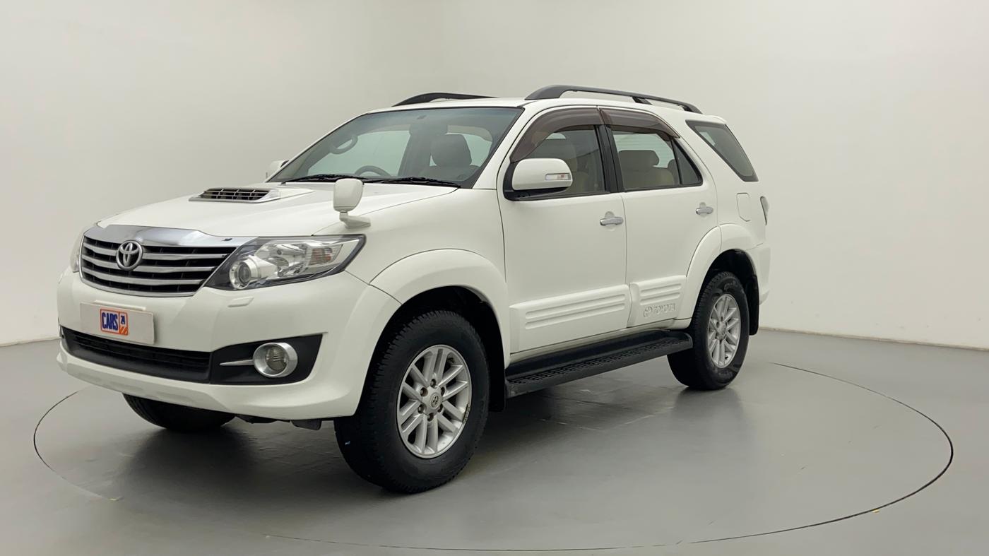 2013 Toyota Fortuner 3.0 MT 4X2, Diesel, Manual, 1,00,509 km, Left Front Diagonal