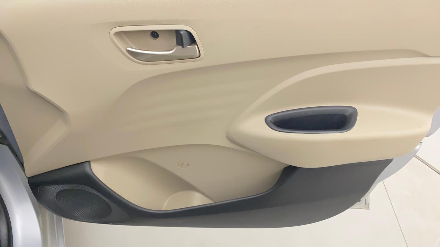 2020 Hyundai NEW SANTRO SPORTZ AMT, Petrol, Automatic, 31,851 km, Driver Side Door Panels Control