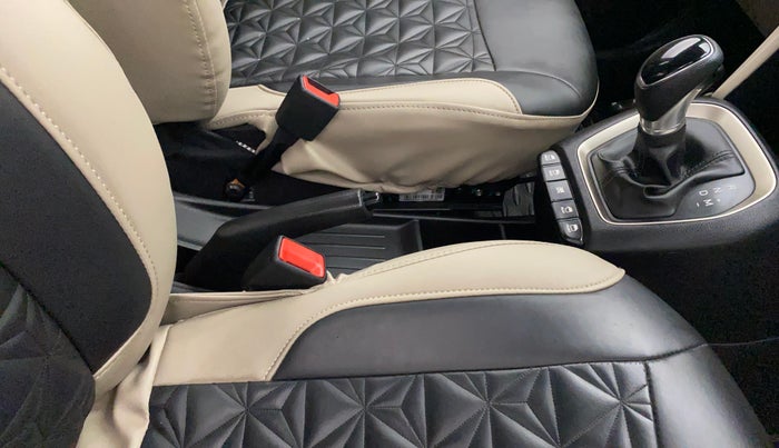 2020 Hyundai NEW SANTRO SPORTZ AMT, Petrol, Automatic, 31,851 km, Gear Lever