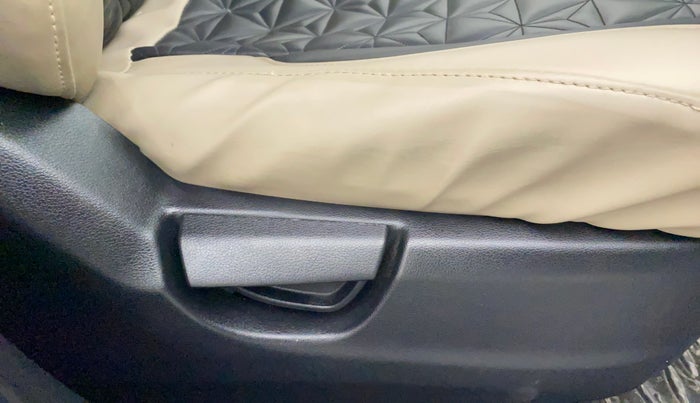 2020 Hyundai NEW SANTRO SPORTZ AMT, Petrol, Automatic, 31,851 km, Driver Side Adjustment Panel