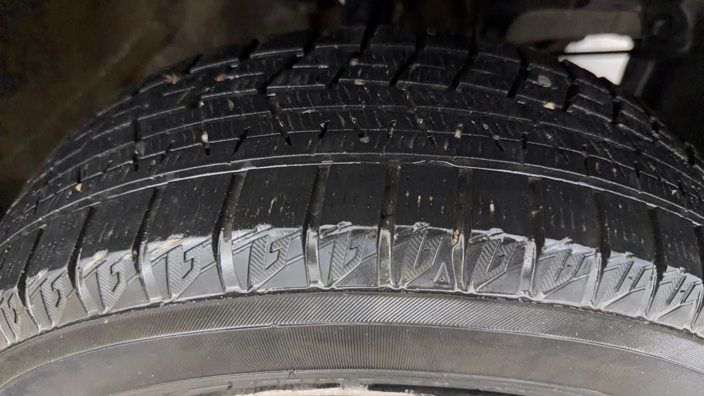 2020 Maruti New Wagon-R LXI 1.0, Petrol, Manual, 27,229 km, Right Front Tyre Tread
