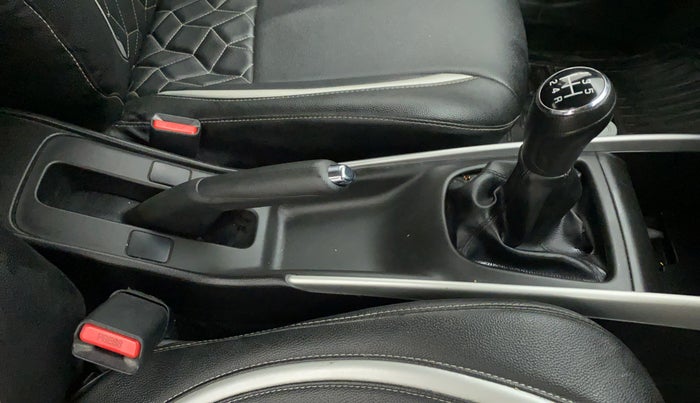 2017 Maruti Baleno DELTA PETROL 1.2, Petrol, Manual, 29,716 km, Gear Lever