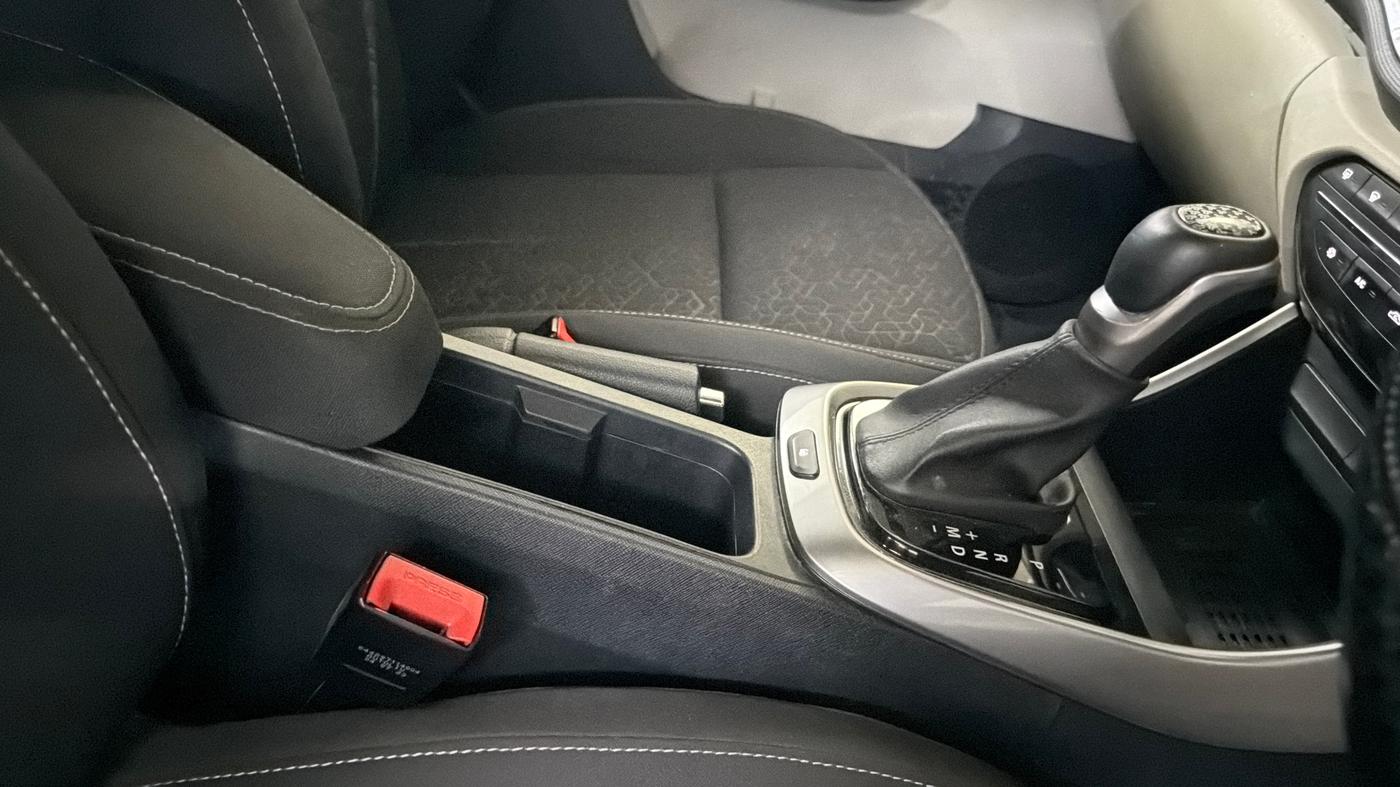 2023 Tata ALTROZ XZA + SUNROOF, Petrol, Automatic, 25,655 km, Gear Lever