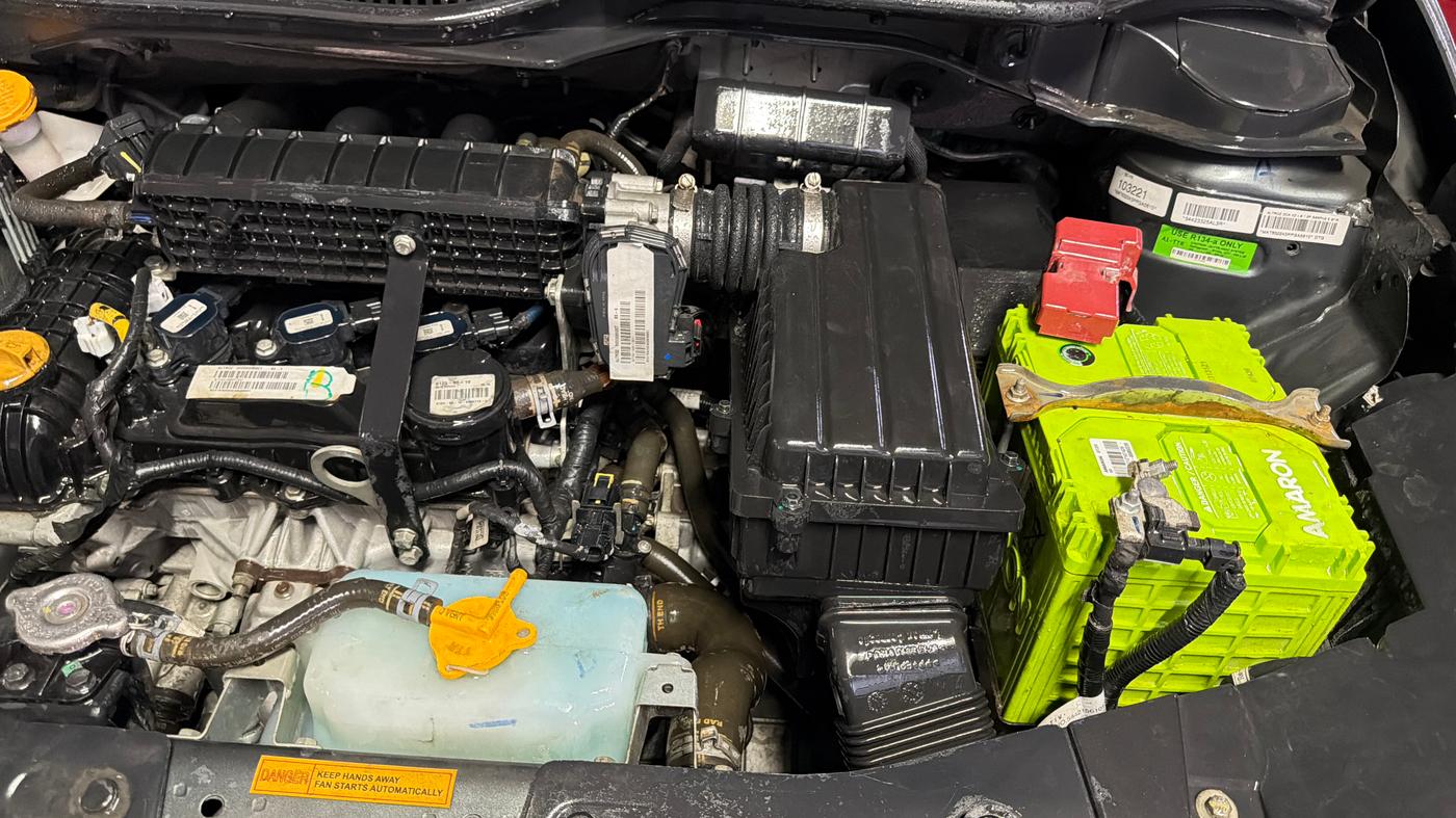 2023 Tata ALTROZ XZA + SUNROOF, Petrol, Automatic, 25,655 km, Engine View - Left